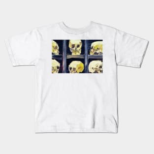 SKULLS IN THE CRYPT Kids T-Shirt